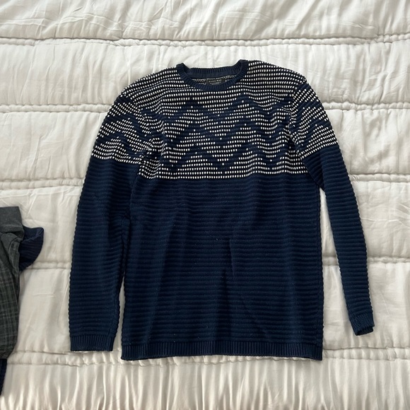 Zara sweater - Picture 1 of 2